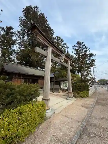 八重垣神社の{uncategorized: "未分類", other: "その他", undefined: "問題あり", building: "その他建物", grave: "お墓", sacred_gate: "鳥居", guardian: "狛犬", statue: "像", buddha: "仏像", history: "歴史", nature: "自然", garden: "庭園", animal: "動物", pagoda: "塔", temizu: "手水舎", mountain_gate: "山門・神門", sanctuary: "本殿・本堂", subordinate: "末社・摂社", art: "芸術", scenery: "景色", jizo: "地蔵", ema: "絵馬", goshuin: "御朱印", omikuji: "おみくじ", items: "授与品その他", amulet: "お守り", goshuincho: "御朱印帳", eats: "食事", festival: "お祭り", votive_dance: "神楽", shichigosan: "七五三参", wedding: "結婚式", experience: "体験その他", initially: "初詣", around: "周辺", anti_infection: "感染症対策"}