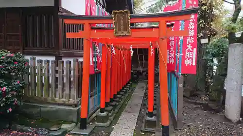 諏訪神社の鳥居