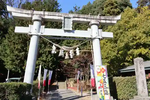滑川神社 - 仕事と子どもの守り神の鳥居