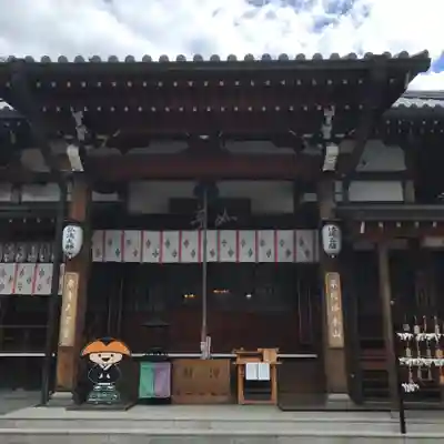 西代寺の本殿・本堂