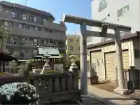 中葛西稲荷神社の鳥居