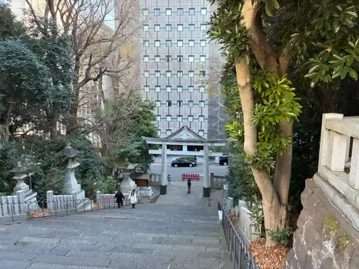 日枝神社の{uncategorized: "未分類", other: "その他", undefined: "問題あり", building: "その他建物", grave: "お墓", sacred_gate: "鳥居", guardian: "狛犬", statue: "像", buddha: "仏像", history: "歴史", nature: "自然", garden: "庭園", animal: "動物", pagoda: "塔", temizu: "手水舎", mountain_gate: "山門・神門", sanctuary: "本殿・本堂", subordinate: "末社・摂社", art: "芸術", scenery: "景色", jizo: "地蔵", ema: "絵馬", goshuin: "御朱印", omikuji: "おみくじ", items: "授与品その他", amulet: "お守り", goshuincho: "御朱印帳", eats: "食事", festival: "お祭り", votive_dance: "神楽", shichigosan: "七五三参", wedding: "結婚式", experience: "体験その他", initially: "初詣", around: "周辺", anti_infection: "感染症対策"}
