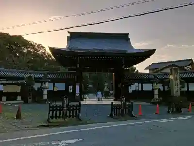京都乃木神社の{uncategorized: "未分類", other: "その他", undefined: "問題あり", building: "その他建物", grave: "お墓", sacred_gate: "鳥居", guardian: "狛犬", statue: "像", buddha: "仏像", history: "歴史", nature: "自然", garden: "庭園", animal: "動物", pagoda: "塔", temizu: "手水舎", mountain_gate: "山門・神門", sanctuary: "本殿・本堂", subordinate: "末社・摂社", art: "芸術", scenery: "景色", jizo: "地蔵", ema: "絵馬", goshuin: "御朱印", omikuji: "おみくじ", items: "授与品その他", amulet: "お守り", goshuincho: "御朱印帳", eats: "食事", festival: "お祭り", votive_dance: "神楽", shichigosan: "七五三参", wedding: "結婚式", experience: "体験その他", initially: "初詣", around: "周辺", anti_infection: "感染症対策"}