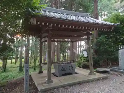 神明社(高木神明社)の手水舎