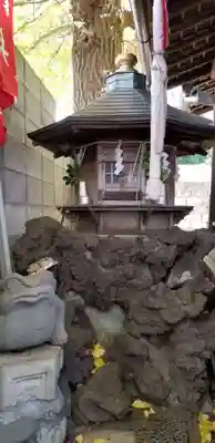 雷電稲荷神社の末社・摂社