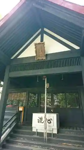 阿寒岳神社の本殿