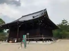 仁和寺の本殿