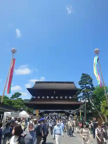 善光寺の山門