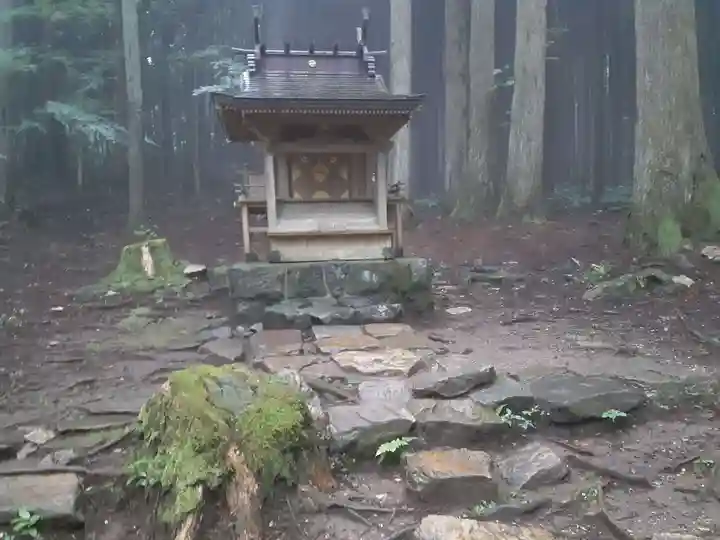御岩神社のその他建物