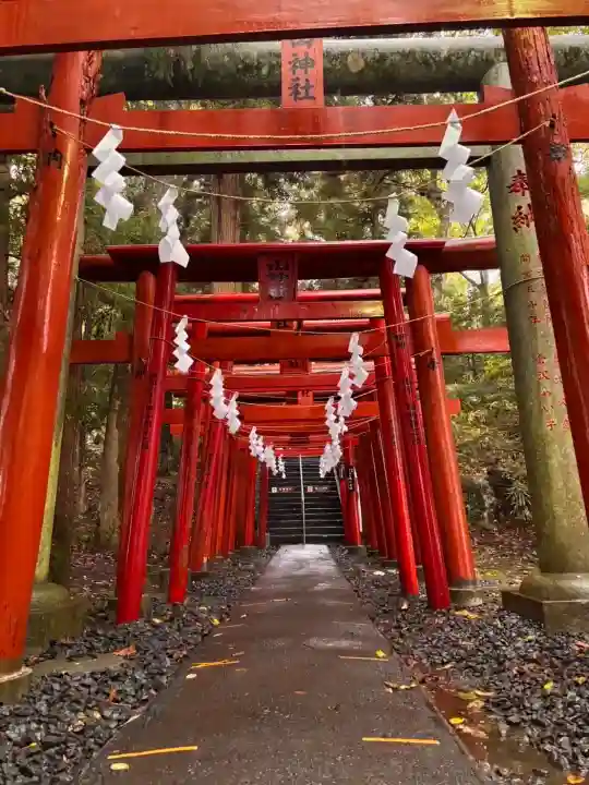 新屋山神社(山梨県)