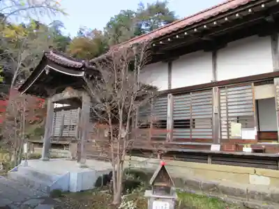 秩父札所三十二番　法性寺の本殿・本堂