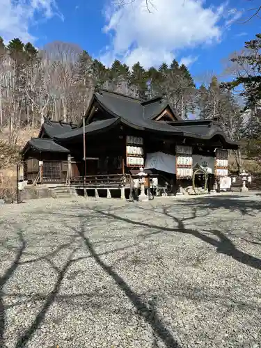 義經神社の本殿・本堂