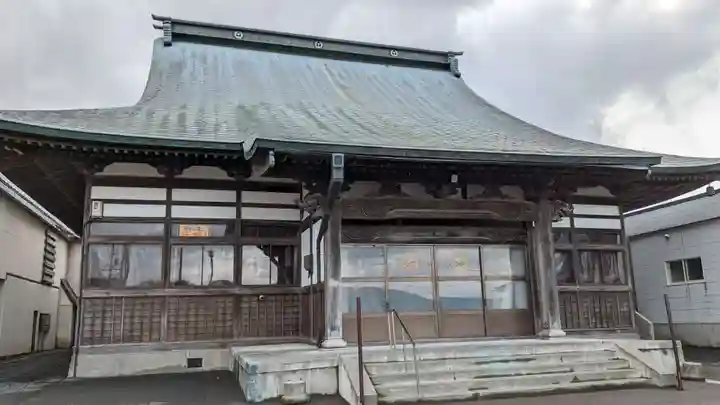 光明寺の本殿・本堂