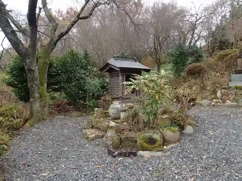 三春駒神社の末社