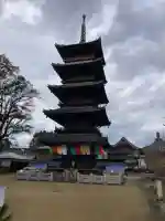 本山寺の{uncategorized: "未分類", other: "その他", undefined: "問題あり", building: "その他建物", grave: "お墓", sacred_gate: "鳥居", guardian: "狛犬", statue: "像", buddha: "仏像", history: "歴史", nature: "自然", garden: "庭園", animal: "動物", pagoda: "塔", temizu: "手水舎", mountain_gate: "山門・神門", sanctuary: "本殿・本堂", subordinate: "末社・摂社", art: "芸術", scenery: "景色", jizo: "地蔵", ema: "絵馬", goshuin: "御朱印", omikuji: "おみくじ", items: "授与品その他", amulet: "お守り", goshuincho: "御朱印帳", eats: "食事", festival: "お祭り", votive_dance: "神楽", shichigosan: "七五三参", wedding: "結婚式", experience: "体験その他", initially: "初詣", around: "周辺", anti_infection: "感染症対策"}