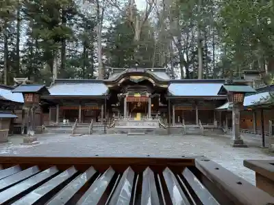 諏訪大社の{uncategorized: "未分類", other: "その他", undefined: "問題あり", building: "その他建物", grave: "お墓", sacred_gate: "鳥居", guardian: "狛犬", statue: "像", buddha: "仏像", history: "歴史", nature: "自然", garden: "庭園", animal: "動物", pagoda: "塔", temizu: "手水舎", mountain_gate: "山門・神門", sanctuary: "本殿・本堂", subordinate: "末社・摂社", art: "芸術", scenery: "景色", jizo: "地蔵", ema: "絵馬", goshuin: "御朱印", omikuji: "おみくじ", items: "授与品その他", amulet: "お守り", goshuincho: "御朱印帳", eats: "食事", festival: "お祭り", votive_dance: "神楽", shichigosan: "七五三参", wedding: "結婚式", experience: "体験その他", initially: "初詣", around: "周辺", anti_infection: "感染症対策"}