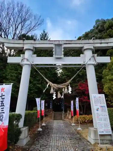 滑川神社 - 仕事と子どもの守り神の鳥居