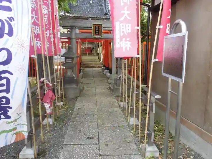 諏訪神社の鳥居