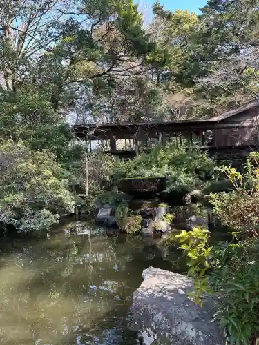 報徳二宮神社の{uncategorized: "未分類", other: "その他", undefined: "問題あり", building: "その他建物", grave: "お墓", sacred_gate: "鳥居", guardian: "狛犬", statue: "像", buddha: "仏像", history: "歴史", nature: "自然", garden: "庭園", animal: "動物", pagoda: "塔", temizu: "手水舎", mountain_gate: "山門・神門", sanctuary: "本殿・本堂", subordinate: "末社・摂社", art: "芸術", scenery: "景色", jizo: "地蔵", ema: "絵馬", goshuin: "御朱印", omikuji: "おみくじ", items: "授与品その他", amulet: "お守り", goshuincho: "御朱印帳", eats: "食事", festival: "お祭り", votive_dance: "神楽", shichigosan: "七五三参", wedding: "結婚式", experience: "体験その他", initially: "初詣", around: "周辺", anti_infection: "感染症対策"}