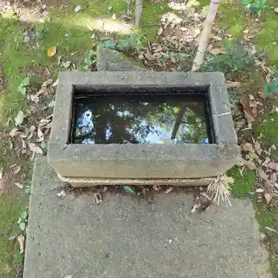 稲荷神社の手水舎