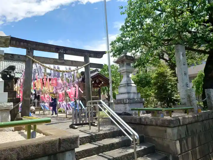 嶺白山神社(東京都)