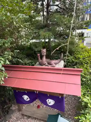 田無神社の{uncategorized: "未分類", other: "その他", undefined: "問題あり", building: "その他建物", grave: "お墓", sacred_gate: "鳥居", guardian: "狛犬", statue: "像", buddha: "仏像", history: "歴史", nature: "自然", garden: "庭園", animal: "動物", pagoda: "塔", temizu: "手水舎", mountain_gate: "山門・神門", sanctuary: "本殿・本堂", subordinate: "末社・摂社", art: "芸術", scenery: "景色", jizo: "地蔵", ema: "絵馬", goshuin: "御朱印", omikuji: "おみくじ", items: "授与品その他", amulet: "お守り", goshuincho: "御朱印帳", eats: "食事", festival: "お祭り", votive_dance: "神楽", shichigosan: "七五三参", wedding: "結婚式", experience: "体験その他", initially: "初詣", around: "周辺", anti_infection: "感染症対策"}