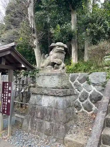 白旗神社の狛犬