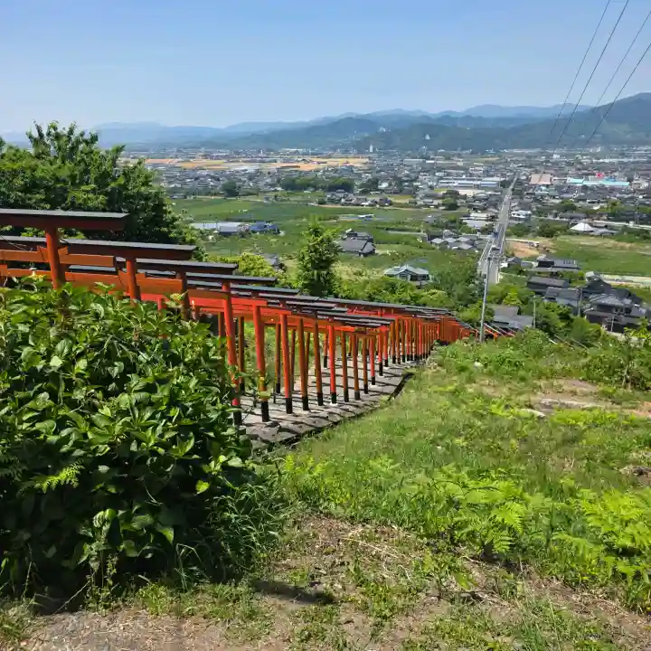 浮羽稲荷神社の{uncategorized: "未分類", other: "その他", undefined: "問題あり", building: "その他建物", grave: "お墓", sacred_gate: "鳥居", guardian: "狛犬", statue: "像", buddha: "仏像", history: "歴史", nature: "自然", garden: "庭園", animal: "動物", pagoda: "塔", temizu: "手水舎", mountain_gate: "山門・神門", sanctuary: "本殿・本堂", subordinate: "末社・摂社", art: "芸術", scenery: "景色", jizo: "地蔵", ema: "絵馬", goshuin: "御朱印", omikuji: "おみくじ", items: "授与品その他", amulet: "お守り", goshuincho: "御朱印帳", eats: "食事", festival: "お祭り", votive_dance: "神楽", shichigosan: "七五三参", wedding: "結婚式", experience: "体験その他", initially: "初詣", around: "周辺", anti_infection: "感染症対策"}