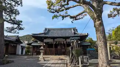 六請神社の本殿・本堂
