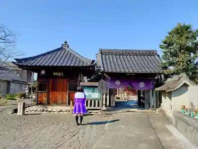 正法寺の山門・神門