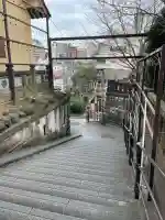 須賀神社の{uncategorized: "未分類", other: "その他", undefined: "問題あり", building: "その他建物", grave: "お墓", sacred_gate: "鳥居", guardian: "狛犬", statue: "像", buddha: "仏像", history: "歴史", nature: "自然", garden: "庭園", animal: "動物", pagoda: "塔", temizu: "手水舎", mountain_gate: "山門・神門", sanctuary: "本殿・本堂", subordinate: "末社・摂社", art: "芸術", scenery: "景色", jizo: "地蔵", ema: "絵馬", goshuin: "御朱印", omikuji: "おみくじ", items: "授与品その他", amulet: "お守り", goshuincho: "御朱印帳", eats: "食事", festival: "お祭り", votive_dance: "神楽", shichigosan: "七五三参", wedding: "結婚式", experience: "体験その他", initially: "初詣", around: "周辺", anti_infection: "感染症対策"}