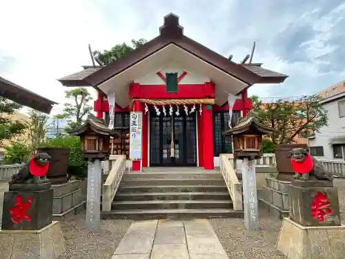 元郷氷川神社の本殿・本堂