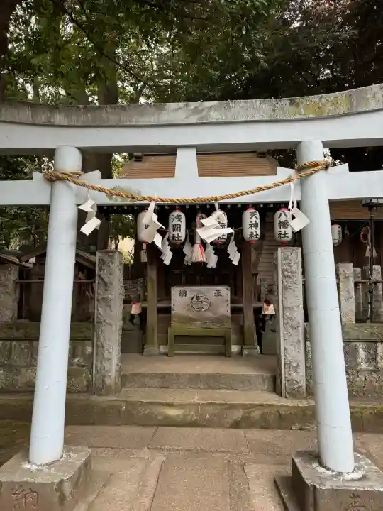 御霊神社の{uncategorized: "未分類", other: "その他", undefined: "問題あり", building: "その他建物", grave: "お墓", sacred_gate: "鳥居", guardian: "狛犬", statue: "像", buddha: "仏像", history: "歴史", nature: "自然", garden: "庭園", animal: "動物", pagoda: "塔", temizu: "手水舎", mountain_gate: "山門・神門", sanctuary: "本殿・本堂", subordinate: "末社・摂社", art: "芸術", scenery: "景色", jizo: "地蔵", ema: "絵馬", goshuin: "御朱印", omikuji: "おみくじ", items: "授与品その他", amulet: "お守り", goshuincho: "御朱印帳", eats: "食事", festival: "お祭り", votive_dance: "神楽", shichigosan: "七五三参", wedding: "結婚式", experience: "体験その他", initially: "初詣", around: "周辺", anti_infection: "感染症対策"}