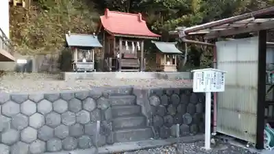 片岡神明宮の末社・摂社