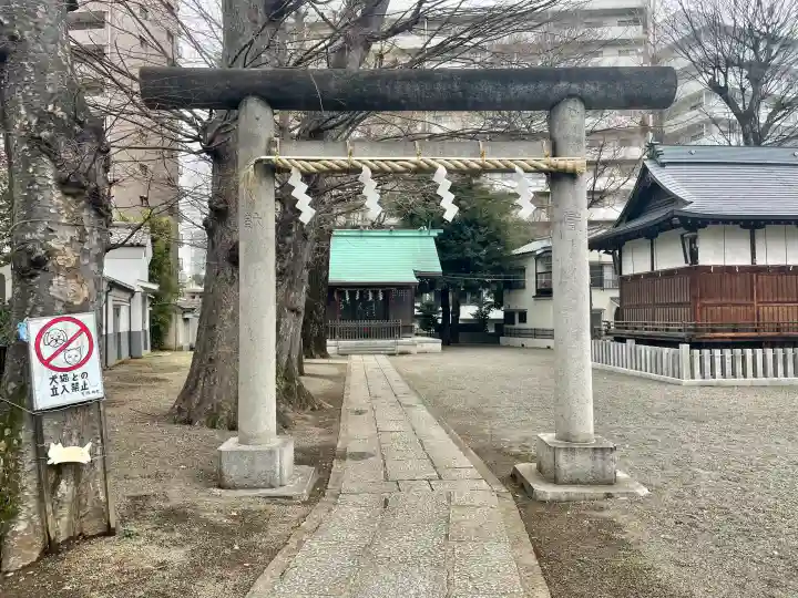 西早稲田天祖神社の{uncategorized: "未分類", other: "その他", undefined: "問題あり", building: "その他建物", grave: "お墓", sacred_gate: "鳥居", guardian: "狛犬", statue: "像", buddha: "仏像", history: "歴史", nature: "自然", garden: "庭園", animal: "動物", pagoda: "塔", temizu: "手水舎", mountain_gate: "山門・神門", sanctuary: "本殿・本堂", subordinate: "末社・摂社", art: "芸術", scenery: "景色", jizo: "地蔵", ema: "絵馬", goshuin: "御朱印", omikuji: "おみくじ", items: "授与品その他", amulet: "お守り", goshuincho: "御朱印帳", eats: "食事", festival: "お祭り", votive_dance: "神楽", shichigosan: "七五三参", wedding: "結婚式", experience: "体験その他", initially: "初詣", around: "周辺", anti_infection: "感染症対策"}