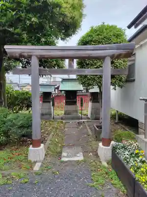 六塚稲荷神社(埼玉県)