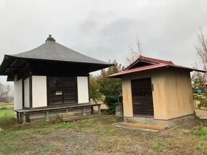 桜本薬師堂の本殿・本堂