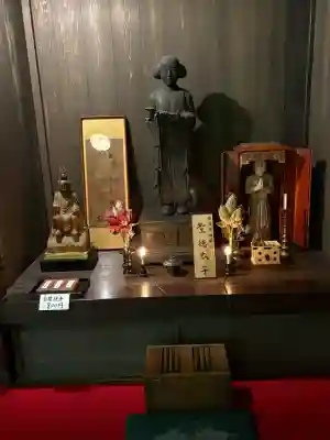 教林坊の{uncategorized: "未分類", other: "その他", undefined: "問題あり", building: "その他建物", grave: "お墓", sacred_gate: "鳥居", guardian: "狛犬", statue: "像", buddha: "仏像", history: "歴史", nature: "自然", garden: "庭園", animal: "動物", pagoda: "塔", temizu: "手水舎", mountain_gate: "山門・神門", sanctuary: "本殿・本堂", subordinate: "末社・摂社", art: "芸術", scenery: "景色", jizo: "地蔵", ema: "絵馬", goshuin: "御朱印", omikuji: "おみくじ", items: "授与品その他", amulet: "お守り", goshuincho: "御朱印帳", eats: "食事", festival: "お祭り", votive_dance: "神楽", shichigosan: "七五三参", wedding: "結婚式", experience: "体験その他", initially: "初詣", around: "周辺", anti_infection: "感染症対策"}