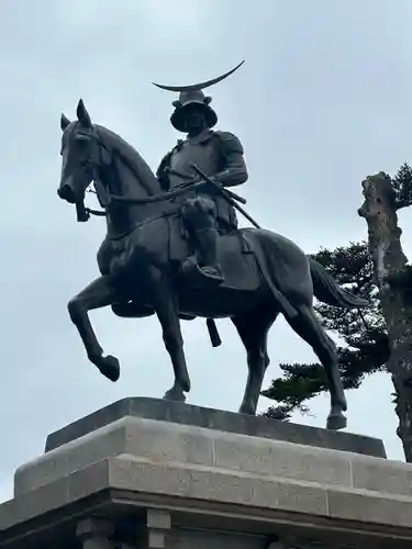 宮城縣護國神社の像