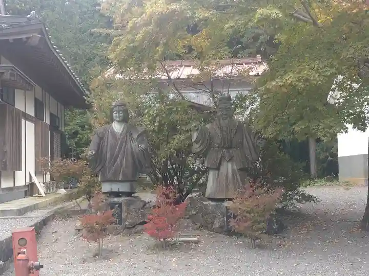 冨士御室浅間神社(山梨県)