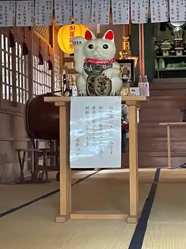 高倉神社の像