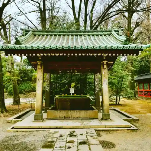 根津神社の手水