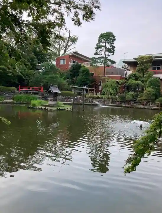 越ヶ谷久伊豆神社の{uncategorized: "未分類", other: "その他", undefined: "問題あり", building: "その他建物", grave: "お墓", sacred_gate: "鳥居", guardian: "狛犬", statue: "像", buddha: "仏像", history: "歴史", nature: "自然", garden: "庭園", animal: "動物", pagoda: "塔", temizu: "手水舎", mountain_gate: "山門・神門", sanctuary: "本殿・本堂", subordinate: "末社・摂社", art: "芸術", scenery: "景色", jizo: "地蔵", ema: "絵馬", goshuin: "御朱印", omikuji: "おみくじ", items: "授与品その他", amulet: "お守り", goshuincho: "御朱印帳", eats: "食事", festival: "お祭り", votive_dance: "神楽", shichigosan: "七五三参", wedding: "結婚式", experience: "体験その他", initially: "初詣", around: "周辺", anti_infection: "感染症対策"}