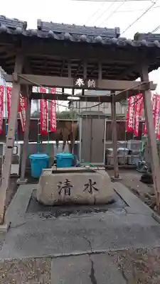 白山社(児玉白山社)の手水舎