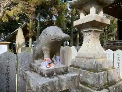 千光寺の{uncategorized: "未分類", other: "その他", undefined: "問題あり", building: "その他建物", grave: "お墓", sacred_gate: "鳥居", guardian: "狛犬", statue: "像", buddha: "仏像", history: "歴史", nature: "自然", garden: "庭園", animal: "動物", pagoda: "塔", temizu: "手水舎", mountain_gate: "山門・神門", sanctuary: "本殿・本堂", subordinate: "末社・摂社", art: "芸術", scenery: "景色", jizo: "地蔵", ema: "絵馬", goshuin: "御朱印", omikuji: "おみくじ", items: "授与品その他", amulet: "お守り", goshuincho: "御朱印帳", eats: "食事", festival: "お祭り", votive_dance: "神楽", shichigosan: "七五三参", wedding: "結婚式", experience: "体験その他", initially: "初詣", around: "周辺", anti_infection: "感染症対策"}