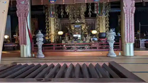 高野寺の本殿・本堂