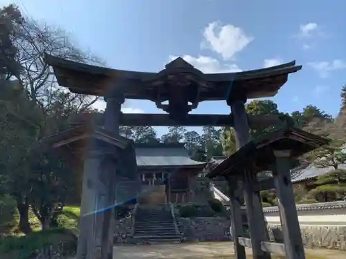 荒田神社の鳥居