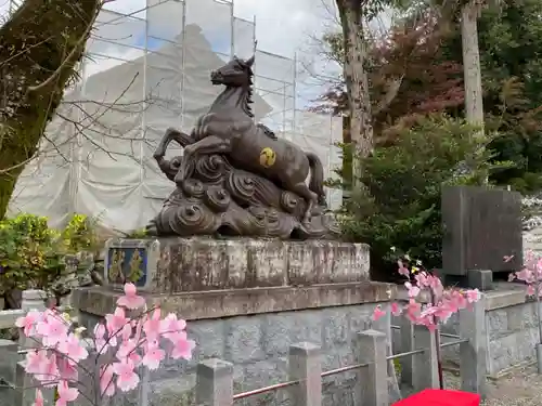 針綱神社の狛犬