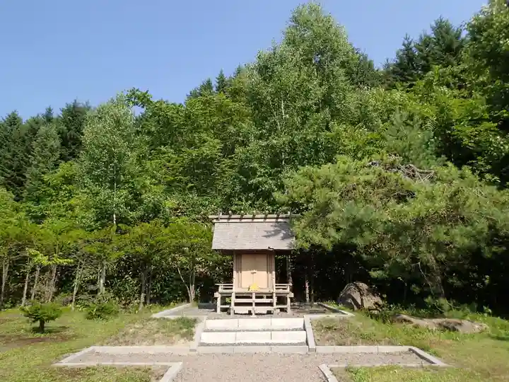二見湖畔神社の本殿・本堂