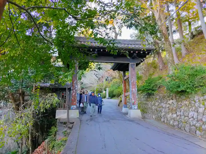 金峯山寺の山門・神門